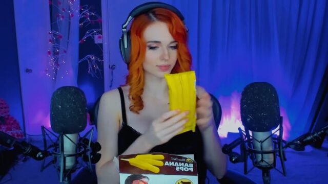 amouranth simpcity