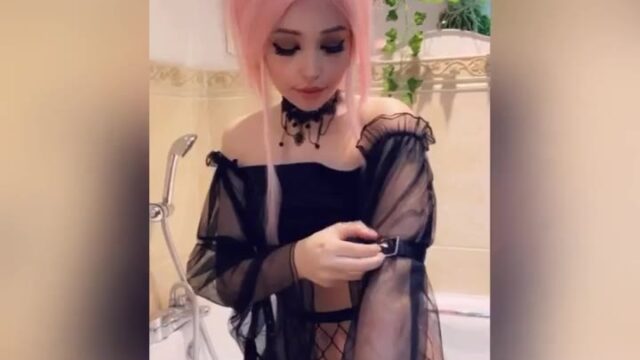 belle delphine lookalike