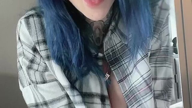 riae nude photos