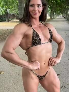 vladislava galagan girlswithmuscle